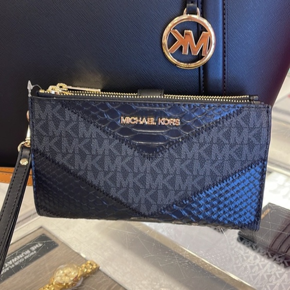 MICHAEL KORS JST LG DOUBLE ZIP WRISTLET WALLET PHONE HOLDER 
BLACK MULTI 
NWT
